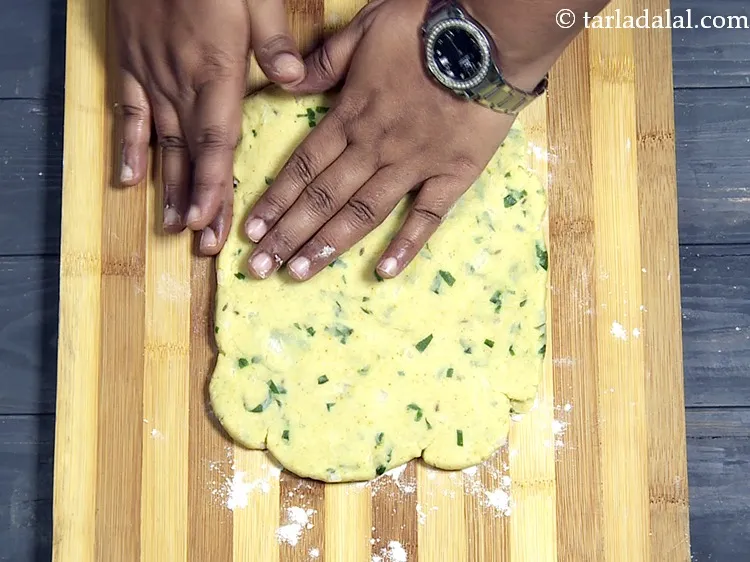 Step 28 – Smoothen the edges lightly with your fingers.