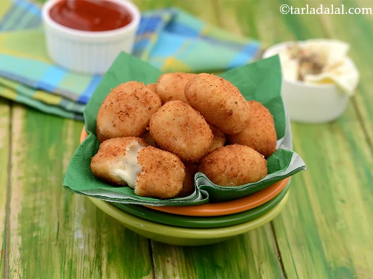 स्टेप 18 – <strong>चीज़ पॉपर्स</strong> को | <strong>पार्टी स्नैक चीज़ पॉपर्स | चीज़ी …