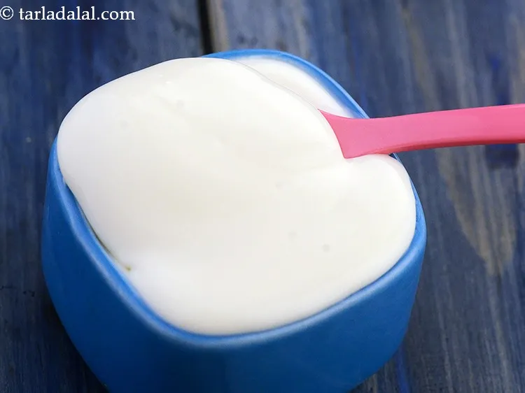 Step 33 – Add 2 tbsp&nbsp;<a href="https://www.tarladalal.com/glossary-cheese-spread-309i">cheese spread</a>.