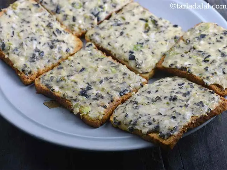 Step 12 – Bake the slices again in a pre-heated oven at 200?C (400?F) for 15 minutes.