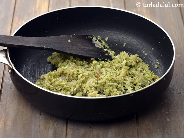 Step 12 – Mix well and cook on a medium flame for 4 minutes, while stirring occasionally.