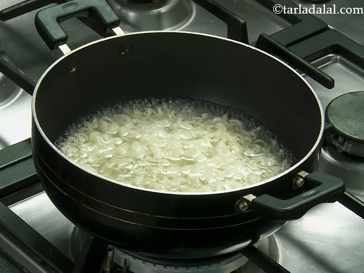 Step 3 – Cook on a medium flame for 3 to 4 minutes, while stirring occasionally.
