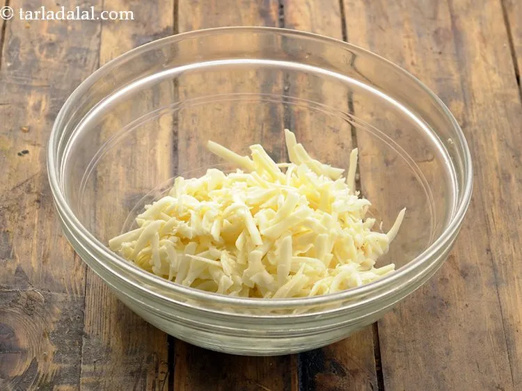 Step 2 – To make&nbsp;<strong>cheesy onion and chilli toast | Indian onion and cheese chilli toast |</strong>&nbsp;combine butter …