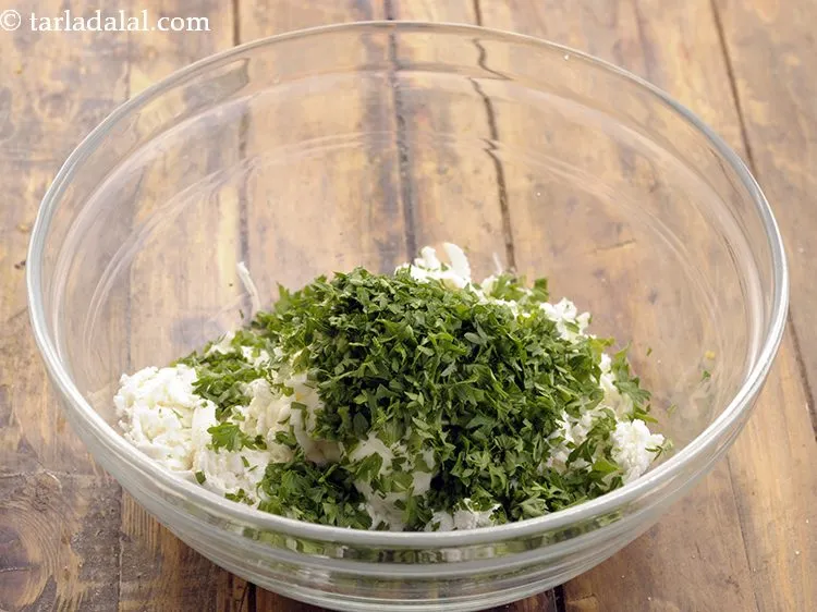 Step 4 – Add finely chopped parsley.