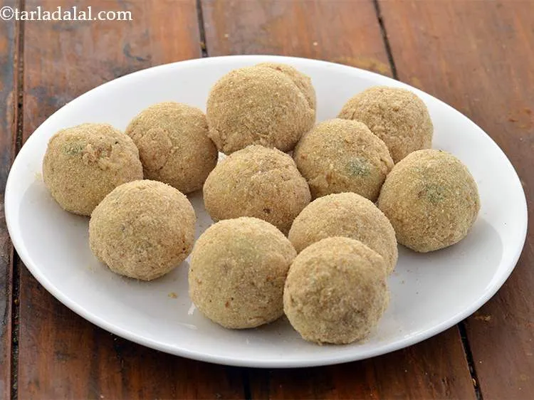 Step 18 – Roll in bread crumbs till they are evenly coated from all the sides. Panko bread …