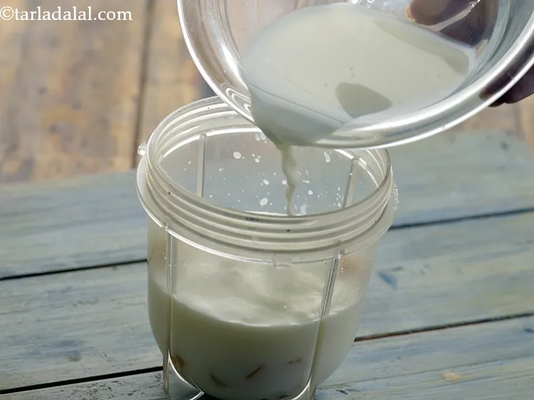 स्टेप 9 – इसमें दूध डालें। दूध के चुनाव के लिए हमेशा अपने …