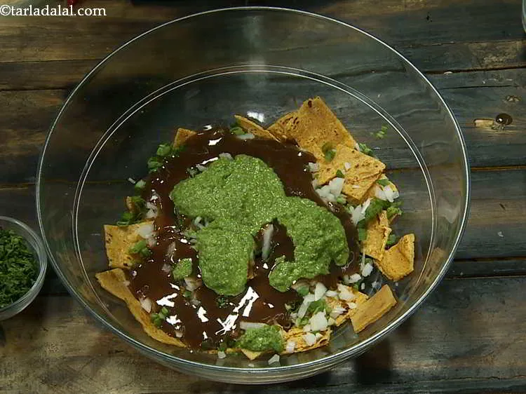 Step 21 – Add the green chutney.