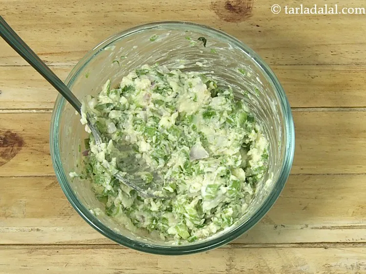 Step 11 – Mix everything well and keep aside. Divide the stuffing into 6 equal portions.