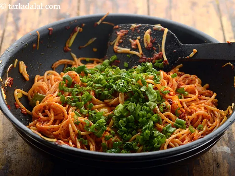 Step 15 – <p>Garnish&nbsp;<strong>chilli garlic noodles | Indian style chilli garlic noodles | Indo-Chinese chilli garlic noodles | …