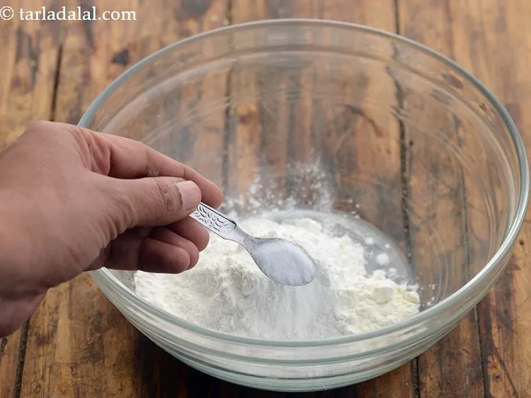 स्टेप 4 – नमक डालें।