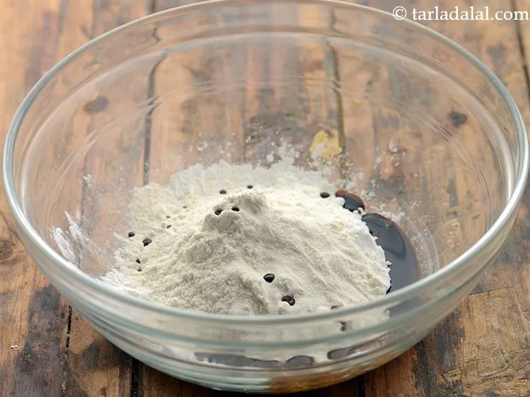 Step 7 – Add 1 tsp of soy sauce.