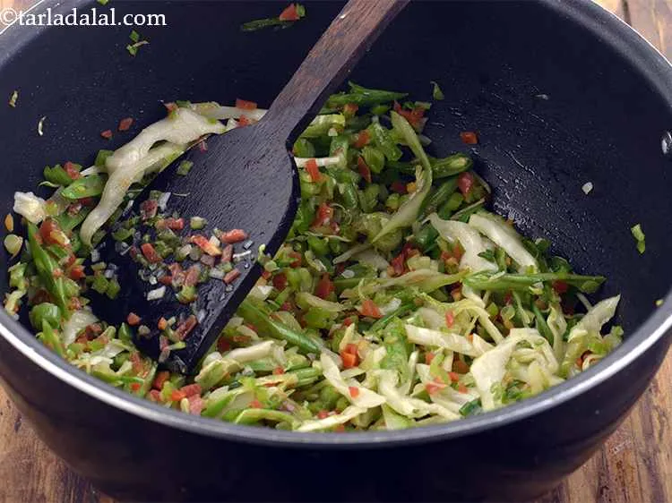 Step 24 – Saut&eacute; on a high flame for 2 to 3 minutes.