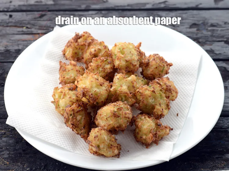Step 14 – Drain the <strong>Chinese pakodas</strong> on an absorbent paper.