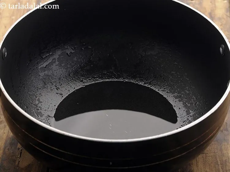 स्टेप 5 – <strong>चाइनीज वेज सूप</strong> बनाने के लिए |<strong> रेस्टोरेंट जैसा चाइनीज …