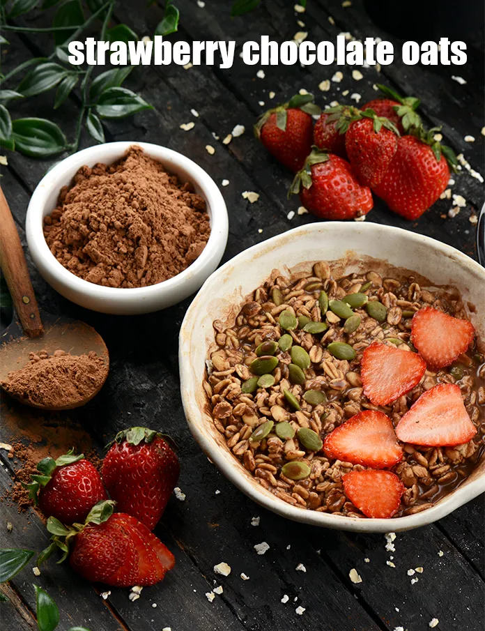 Step 18 – Garnish 1/2 cup sliced strawberries over the chocolate oats. <strong>Strawberry chocolate oats</strong>.