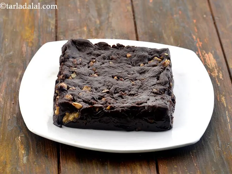 Step 15 – Serve the&nbsp;<strong>chocolate walnut fudge | eggless chocolate walnut fudge | Indian style chocolate fudge |</strong>immediately. …