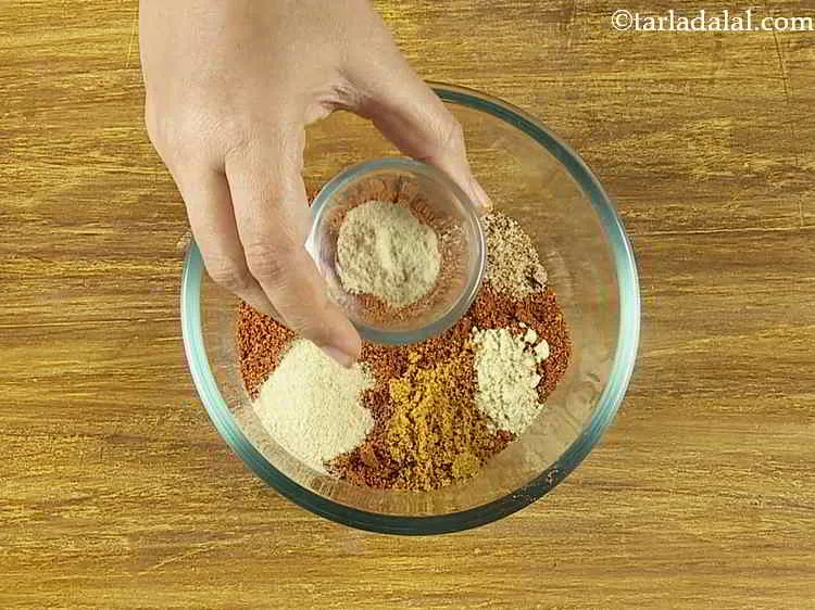 स्टेप 23 – हींग डालें। जब यह कच्चा होता है तो इसमें स्वाद …