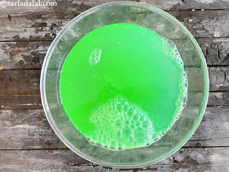 Step 15 – Add the chilled carbonated drink.