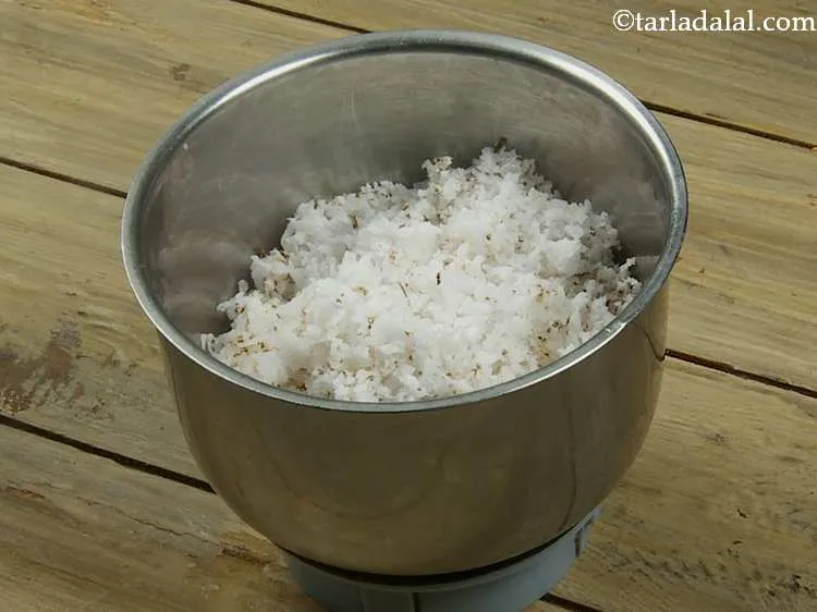 Step 1 – To make&nbsp;<b style="font-family: Helvetica; font-size: 12px;">coriander coconut chutney, t</b>ake a mixer jar and add the …