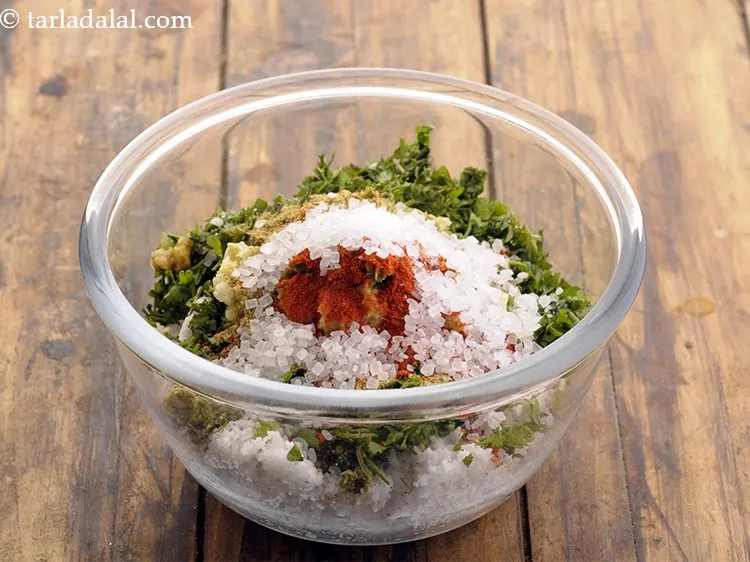 स्टेप 7 – शक्कर डालें।