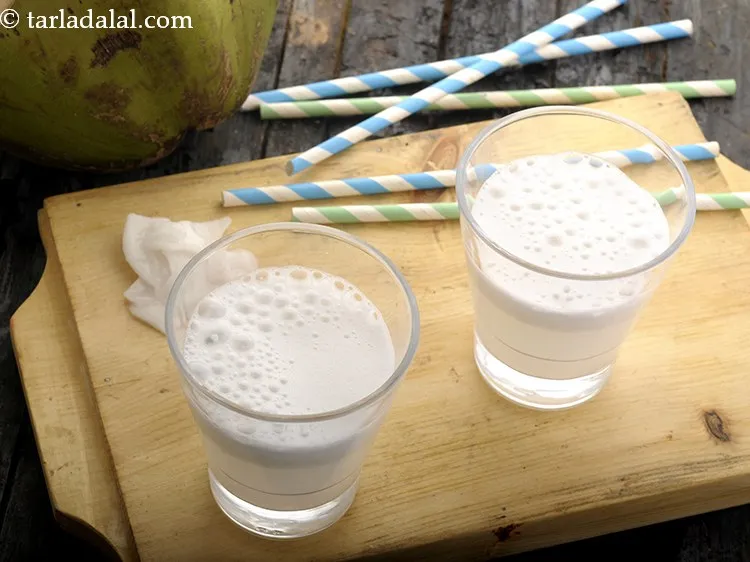 Step 22 – Pour&nbsp;<strong>coconut drink for endurance athletes</strong>&nbsp;into individual glasses and serve.