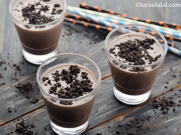 Step 9 – Serve <strong>cold cocoa chocolate milkshake</strong> immediately.&nbsp;<a href="https://www.tarladalal.com/Chocolate-Milkshake-Chocolate-Milkshake-Recipe-36033r" target="_blank">Chocolate Milkshake</a>, <a href="https://www.tarladalal.com/Chocolate-Peanut-Butter-Milkshake-41917r" target="_blank">Chocolate Peanut Butter Milkshake</a>, …