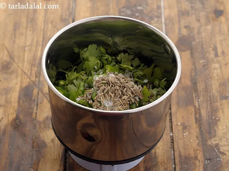 Step 6 – Add cumin seeds to add on flavour to the chutney.