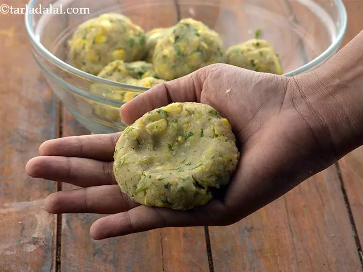 Step 20 – Press a little in the centre of each round to make a depression.