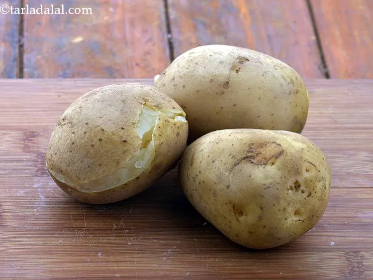 Step 3 – To make&nbsp;<strong>corn tikki | corn cutlet | corn potato tikki | sweet corn tikkis |</strong><strong>&nbsp;</strong>first …