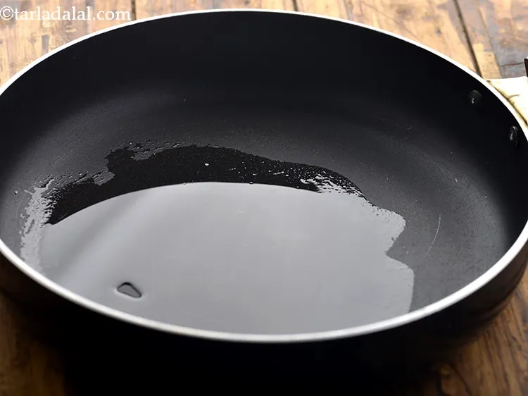 Step 12 – To make&nbsp;<strong>corn palak sabzi recipe | sweet corn spinach curry | healthy&nbsp;corn spinach&nbsp;vegetable |</strong><strong>&nbsp;</strong>heat the …