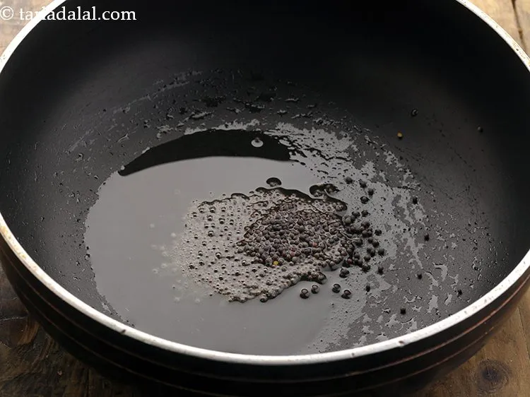 Step 3 – Add mustard seeds.