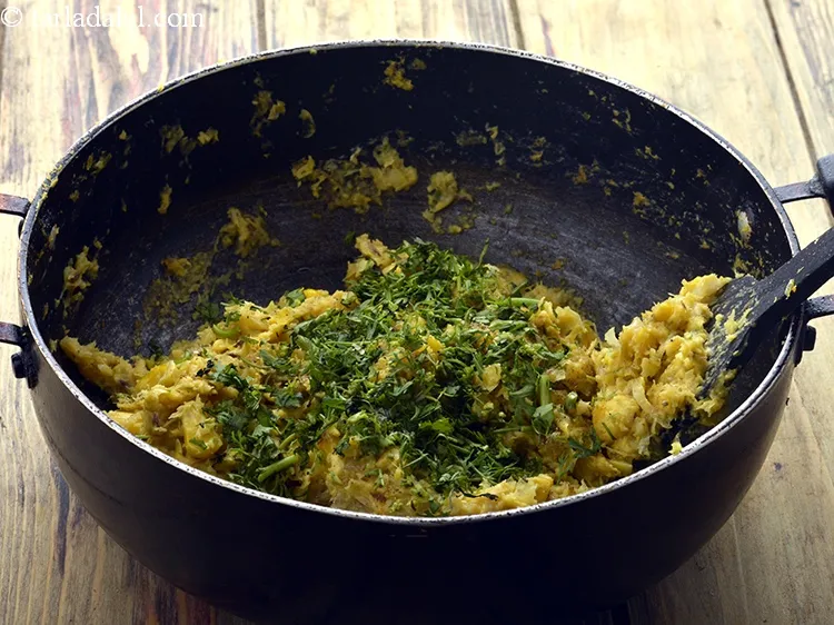 Step 26 – Add 1 tbsp&nbsp;finely&nbsp;<a href="https://www.tarladalal.com/glossary-chopped-coriander-783i">chopped coriander (dhania)</a>.