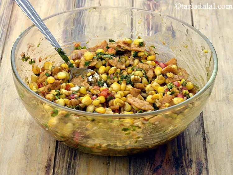 Step 17 – Combine all the ingredients and mix well and our fresh <strong>corn bhel</strong> is ready!