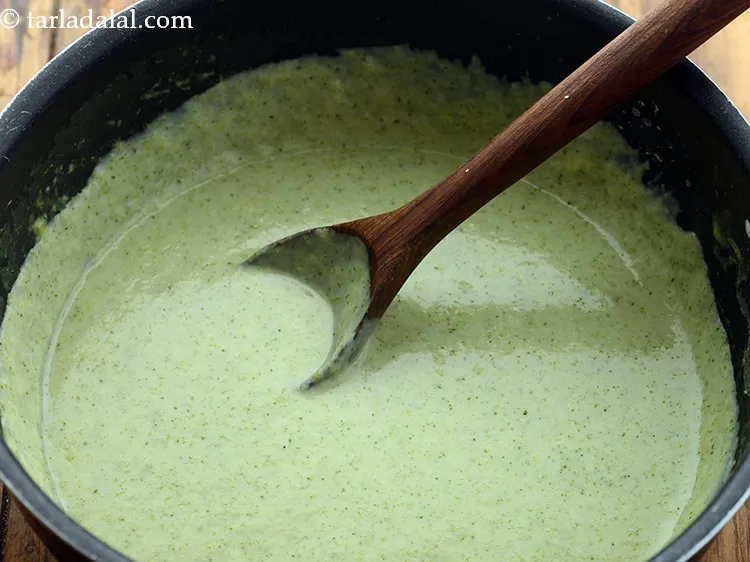 Step 19 – Mix well and simmer on a medium flame for another 3-4 minutes.