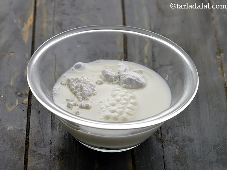 Step 8 – Add cold milk to the cornflour.