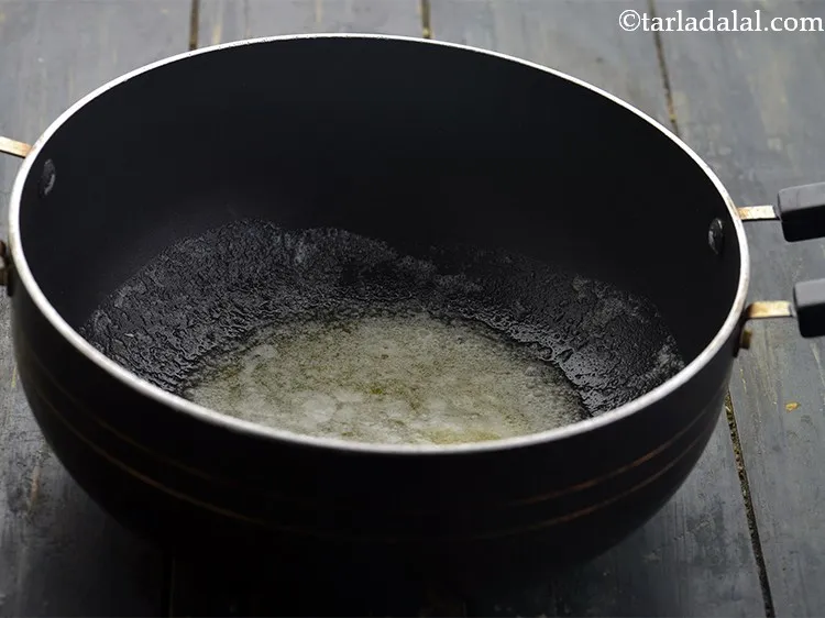 Step 13 – To begin making the&nbsp;<strong>cream of spinach soup recipe | cream of palak soup richened with …