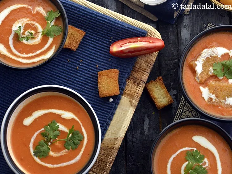 Step 23 – Serve the <strong>creamy tomato soup </strong>hot with bread croutons.