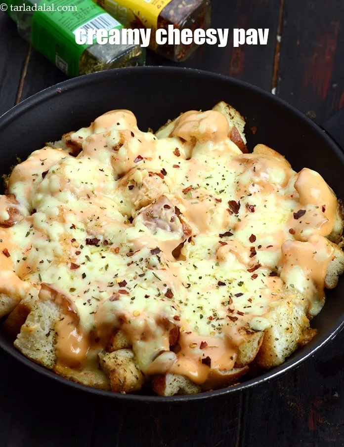 Step 14 – Serve <strong>cheesy pav&nbsp;| cheesy pav without oven | creamy cheesy pav |</strong>&nbsp;immediately.&nbsp;