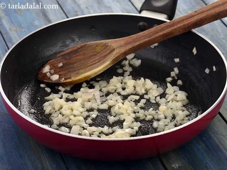 Step 7 – Saut&eacute; on a medium flame for 2 minutes.