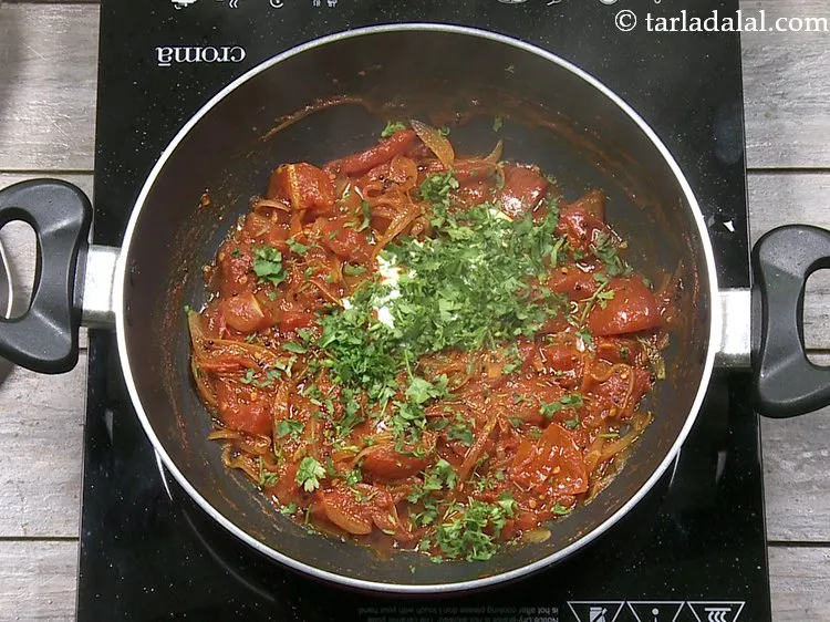 Step 21 – Add chopped coriander. Since it is an Indian sabzi, coriander definitely enhances its flavour.&nbsp;