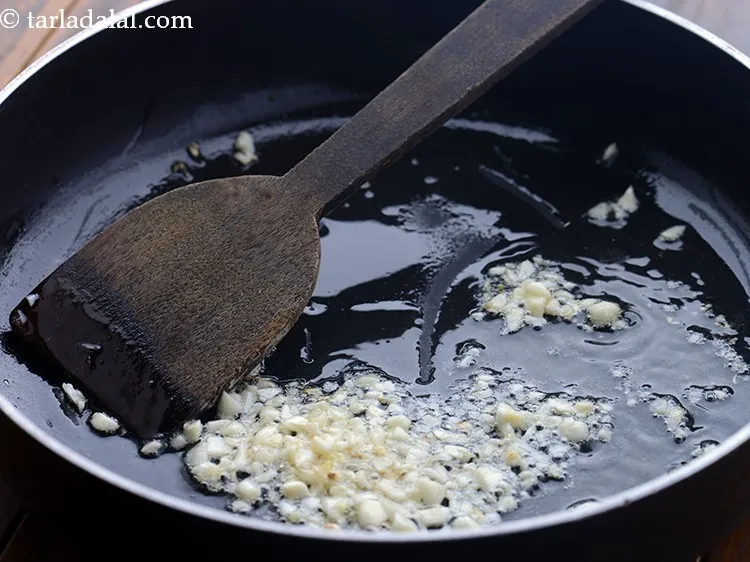 Step 4 – Saute on a medium flame for few seconds.&nbsp;