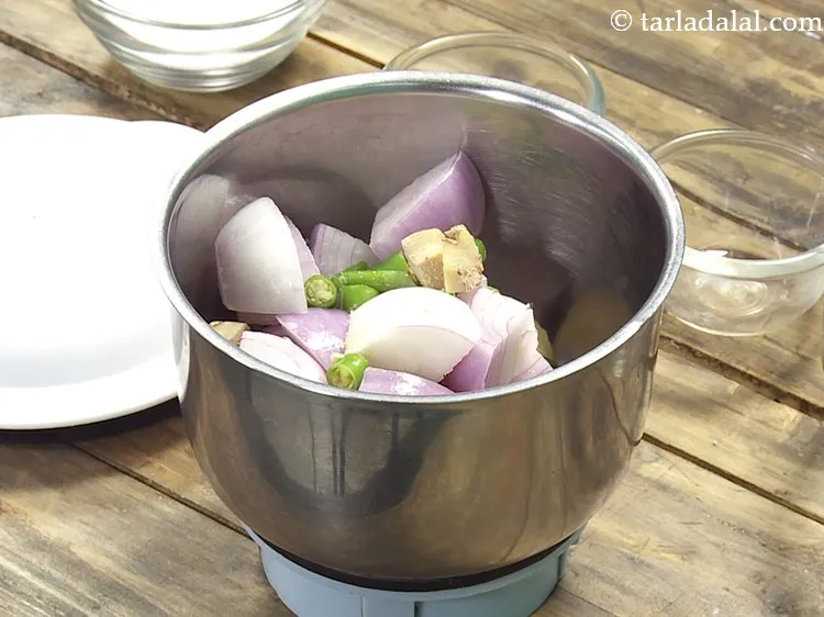 Step 3 – Furthermore, add roughly chopped ginger.