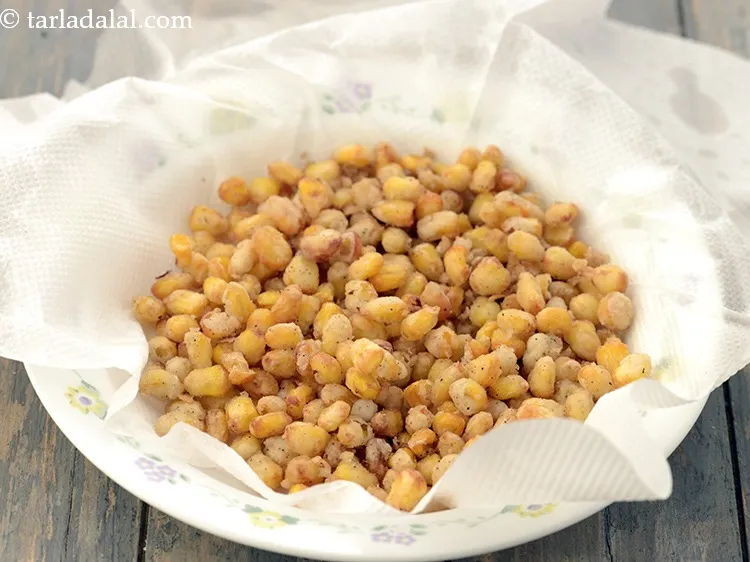 Step 20 – Repeat to fry more corn in more batch and keep aside.
