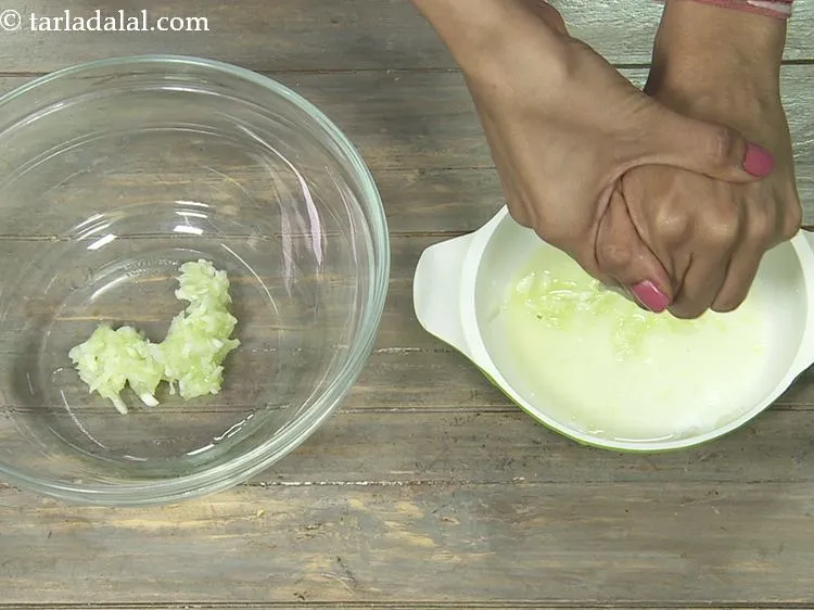 Step 4 – Squeeze out the water from the cucumber and transfer to a deep bowl. That way …