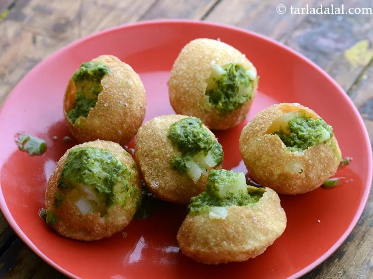 Step 5 – Top it with 1 tsp of teekha chutney. You can adjust the quantity of teekha …