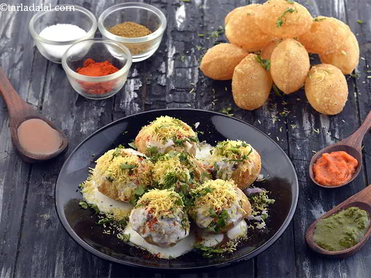 Step 23 – Serve&nbsp;<strong>dahi puri recipe | dahi batata puri | dahi batata puri street food |&nbsp;</strong>immediately.