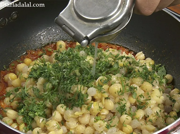 Step 24 – Add lemon juice and mix well.