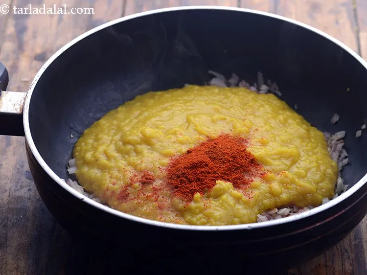 Step 19 – Add chilli powder.