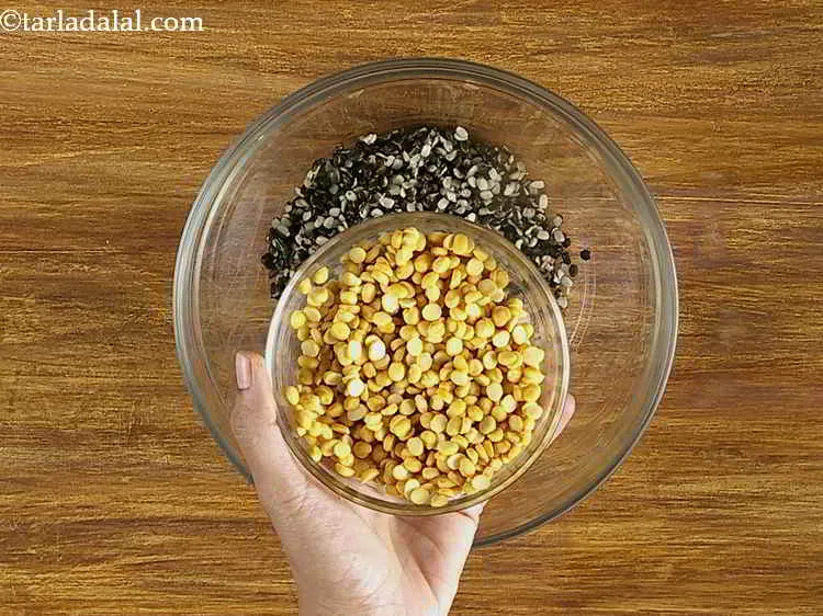 Step 2 – For making the <strong>Dal Amritsari (Punjabi Amritsari dal)</strong>, clean and wash the urad dal and …