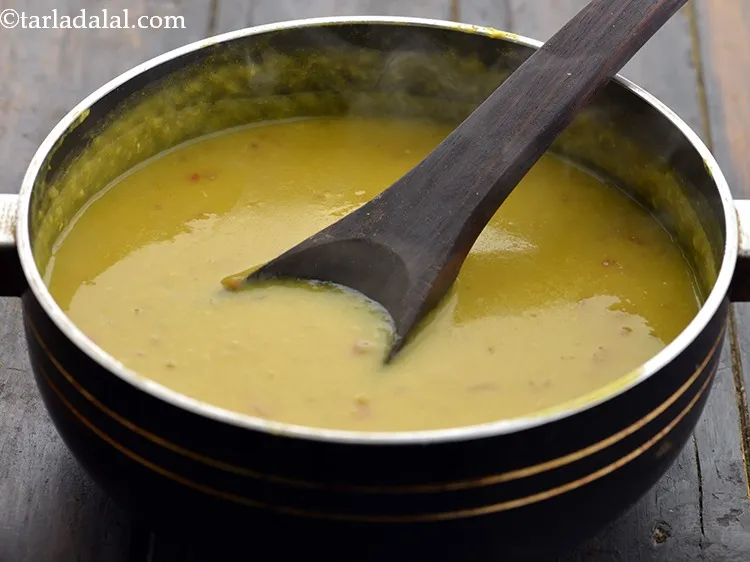 Step 28 – Mix well and bring to boil. Cook for 6-8 minutes on a medium flame while …